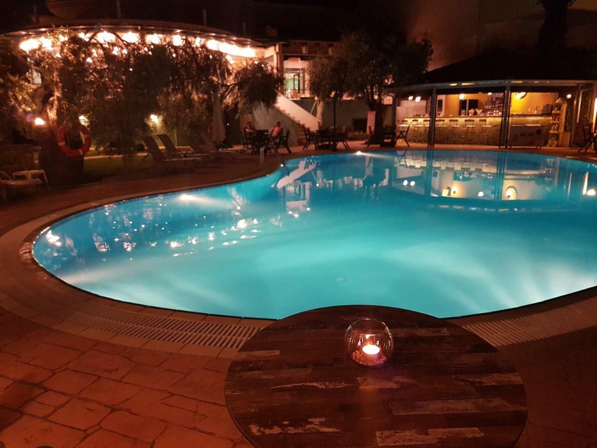 Ocean Beach Hotel Skala Potamia  Buitenkant foto